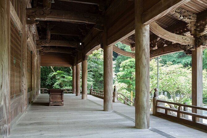 Private Kimono photo shooting tour in ancient city Kamakura - Tsurugaoka Hachimangu Shrine: The Landmark Approach