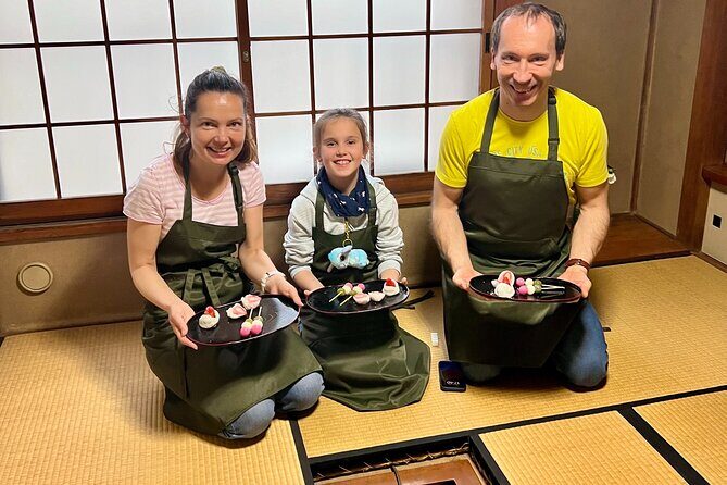 Private Mochi Sweets Making class near Shibuya area - Inside the 2-Hour Lesson: A Hands-On Recipe Rhythm