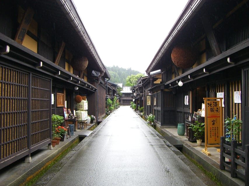 Private Nagoya & Shirakawa-go w/ English Driver - Ochuudo and the ride back: a quick food stop before you call it a day