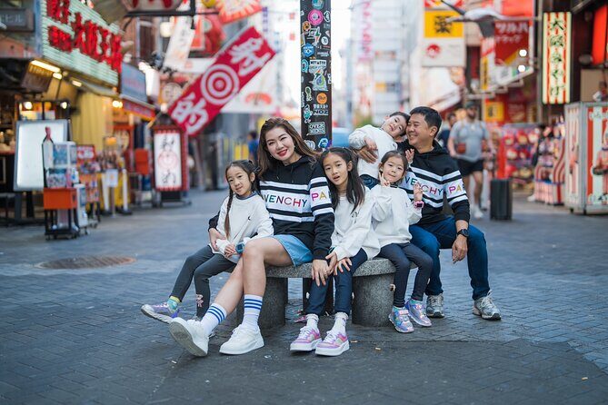 Private Photoshoot in Osaka with a Professional Photographer - Dōtonbori Tsuribori: Canal Energy for Strong Street-Style Photos