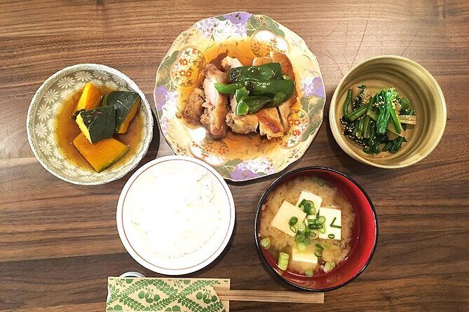 Private Ramen or Gyoza Cooking Class in Kyoto with Chef Midori - Logistics that actually matter in Kyoto: location, transit, and meeting point