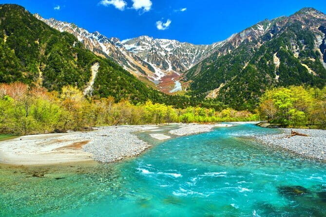 Private Shinhotaka Ropeway and Kamikochi Tour - Kamikochi in the afternoon: the Azusa River walk that slows you down