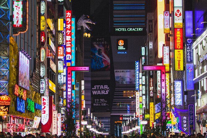 Private Shinjuku Nightlife Walking Tour & Golden-Gai Bar Crawl - What the Guide Actually Changes (Ryuto, Satoko, Celeste, Sarah, Uri)