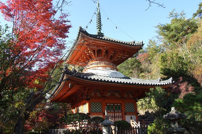 Private Sightseeing Walking Tour in Hiroshima with a Guide - Miyajima: Ferry terminal and Itsukushima Shrine with protected time