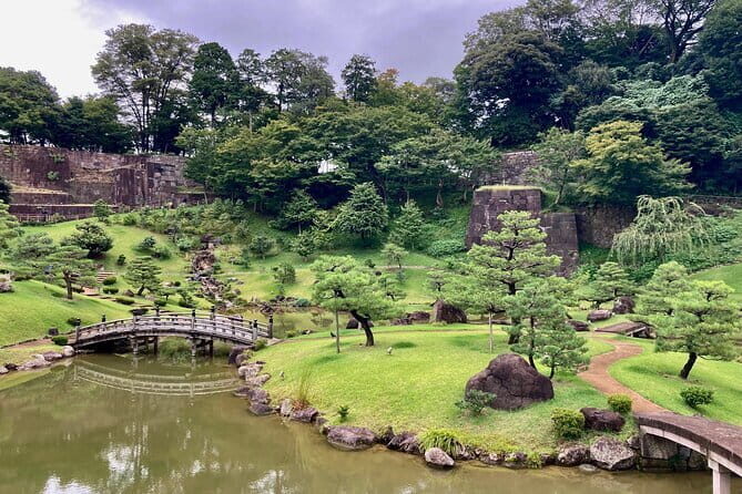 Private Tailored Kanazawa Highlights Tour with a Local - Kanazawa Castle Park: Maeda clan stonework and simple good views