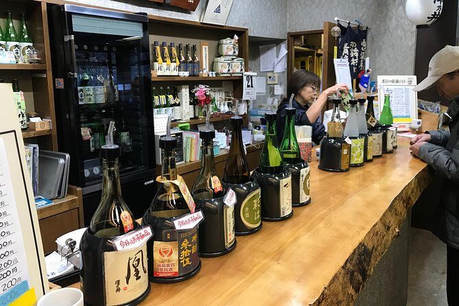 Private Tokyo Local Food and Drink Tour with a Bar Hopping Master - Three stops in about 2.5 hours: what the night feels like