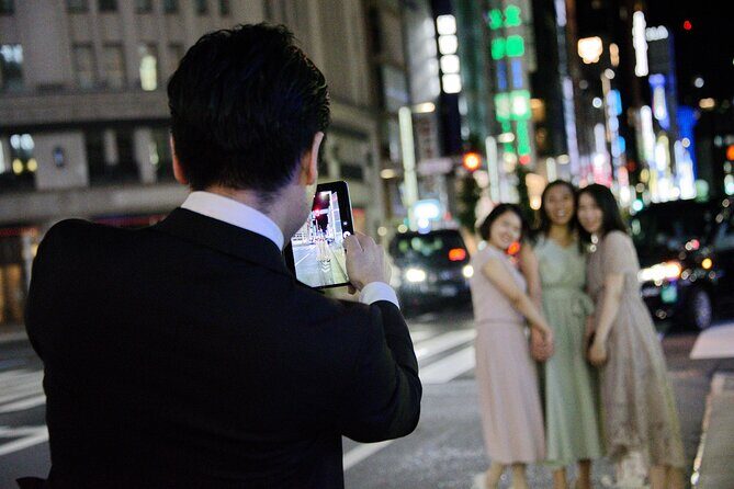 Private Tokyo Night Tour - Meeting up, pickup, and the rhythm of a night photo tour