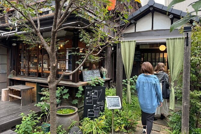 Private Tour : Experience Old Tokyo: Cultural Walk in Yanaka Nezu - Yuyake Dandan: The Staircase View That Makes the Walk Worth It