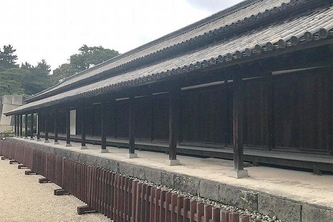 Private Tour - History, Art and Nature at the Imperial Palace - Chidorigafuchi: classic photo time and a calmer end to the loop