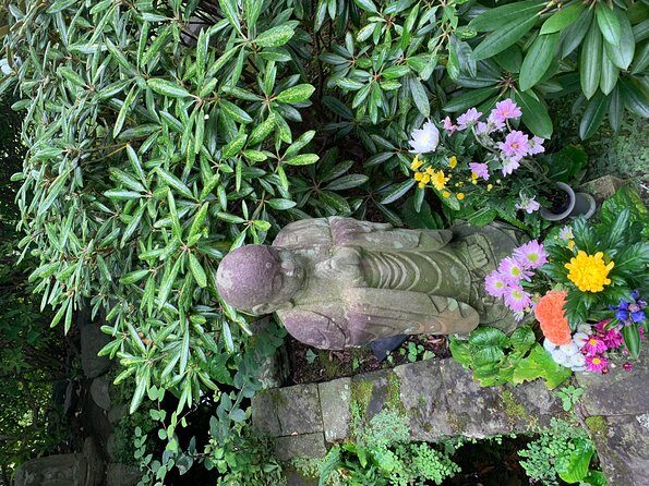 Private Tour Kamakura and Enoshima With Guide and photographer - A private day between Tokyo, old Kamakura, and the sea