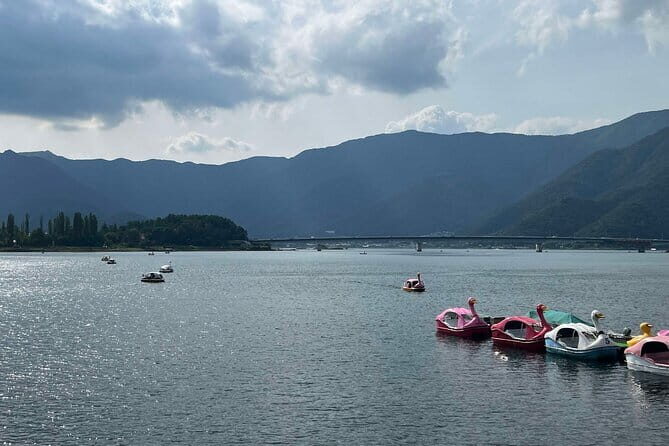 Private tour - Scenic Fuji Escape: Hakone, Peace Park & More - Hakone-machi: Lake Ashi torii views and the sulfur valley vibe