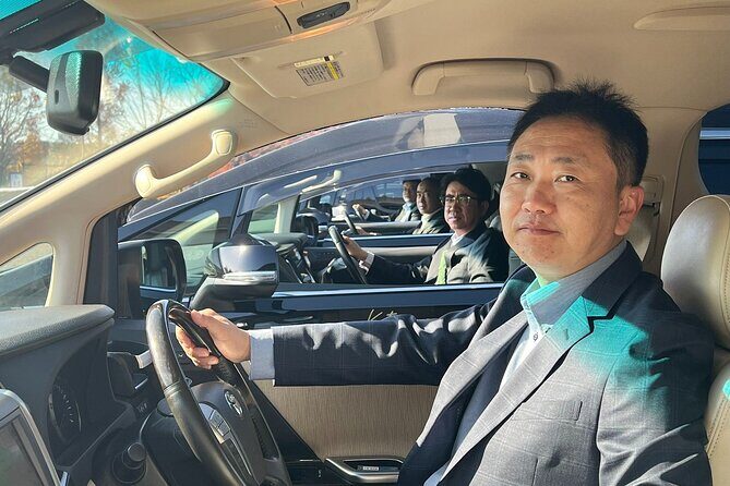 Private Transfer from and to Narita Airport (NRT) - Tokyo - Tokyo Station Yaesu: the meeting point you want to spot fast