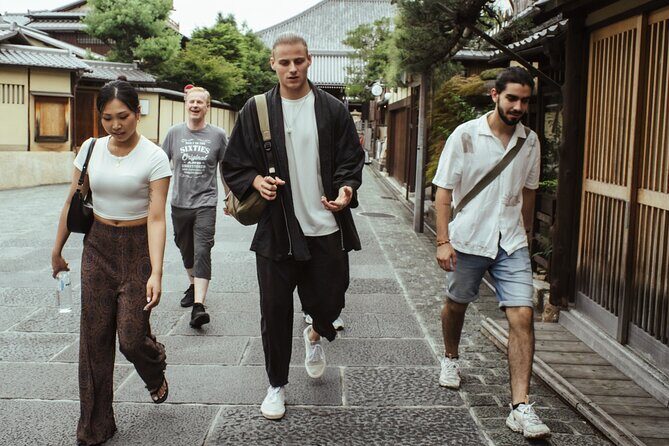 Private Walking Tour in Gion and Higashiyama - Gion on foot: geisha culture you can actually connect to the streets
