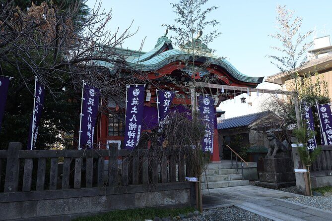 Private Walking Tour: The Little Kyoto of Tokyo, Kagurazaka - Stop 2: Akagi Shrine—migration stories you can actually picture