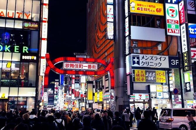 [Private]Shinjuku Golden Gai Bar Hopping w/ Japanese Local Guide - Omoide Yokocho (Memory Lane): why the first stop hits hardest