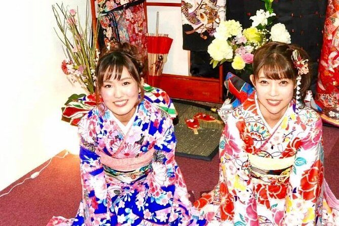 Ride a rickshaw wearing a kimono in Asakusa! Enjoy authentic traditional culture! - The First 30 Minutes: Kimono Rental With Hair and Accessories