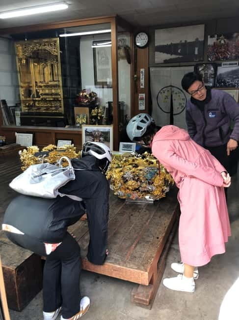 Ride around the Castle. Slurp like a Local - Getting started: the meeting point near JR Himeji Station