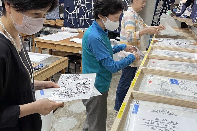 Roketsu dyeing experience: M course Roketsu Dyeing Experience - Choose Your Fabric Project: T-Shirts, Tote Bags, Banners, and More