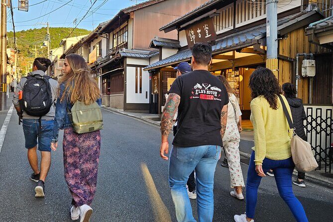 Sacred Treasure Fushimi Inari and Kiyomizu Dera Tour - First Stop: Fushimi Inari Taisha and Its Torii Gate Maze