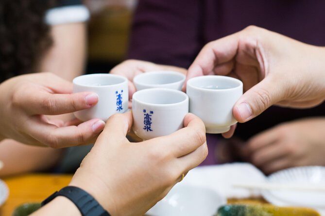 Sake Tasting Masterclass in Shinjuku (8+ Varieties with a Pro) - Brewing, history, and label reading—without turning it into homework