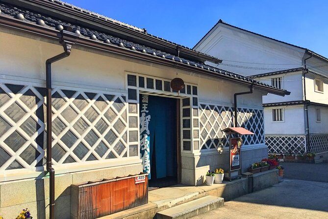 Sake Town Tour in Saijo Hiroshima - Senseki Garden and Kagamiyama Park: a slow walk with fresh perspective