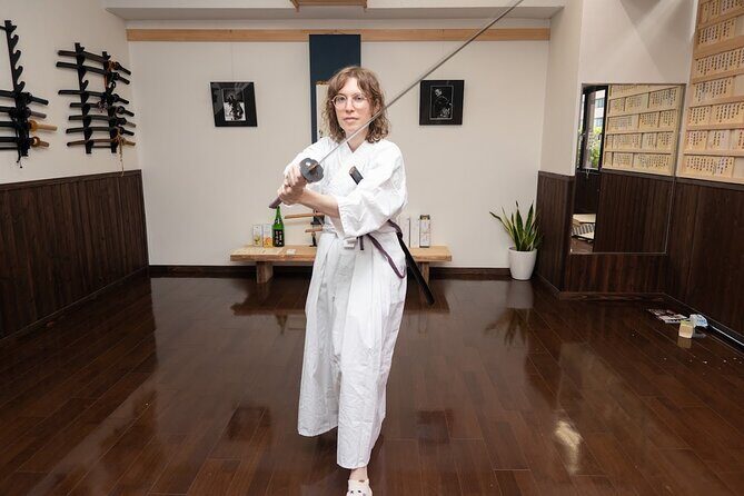 Samurai experience: art and soul of the sword - Changing into samurai attire: where the lesson begins