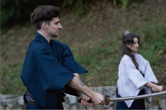 Samurai Nature Retreat - Swordsmanship Practice with an Unsharpened Katana