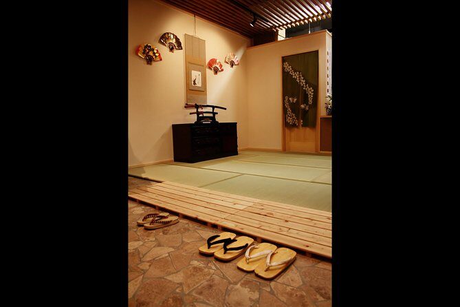 Samurai Performance and Casual Experience: Kyoto Ticket - Small-room energy: what you can learn from the audience vibe