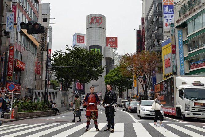 Samurai photo shooting at Street in Shibuya - Rain plan: indoor photography keeps your timeline intact