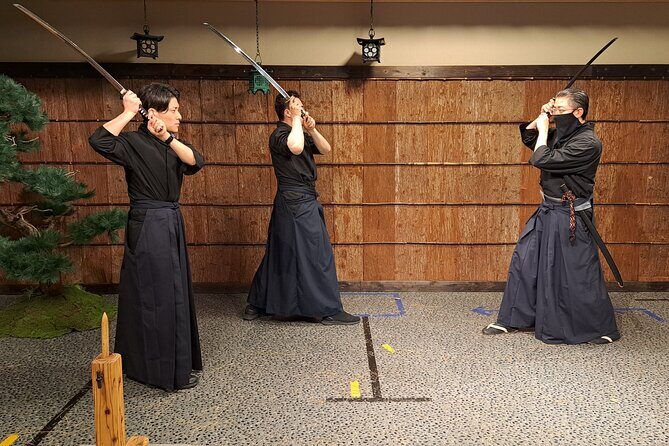 Samurai Sword Experience (Family Friendly)at SAMURAI MUSEUM KYOTO - Instructor Style: Patient Coaching vs. Compressed Timing