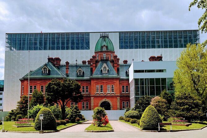 Sapporo Afternoon Walking Tour 2h 30mins - Nijo Market and Tanukikoji: quick local food and shopping energy