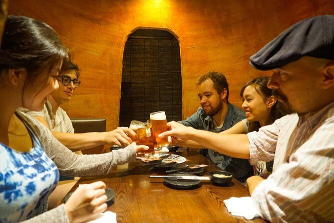 Sapporo Bar Hopping Food Tour - Odori Park pass-by: a quick reset in the middle of the night