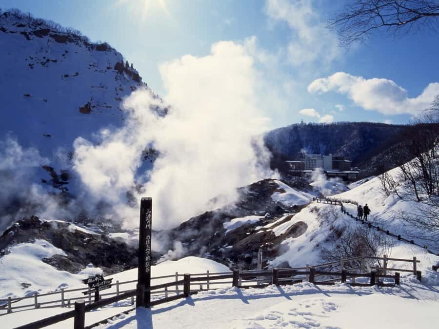 Sapporo: Hokkaido, Noboribetsu and Lake Toya Day Tour - Silo Observatory at Lake Toya: The View You’ll Want Photos For