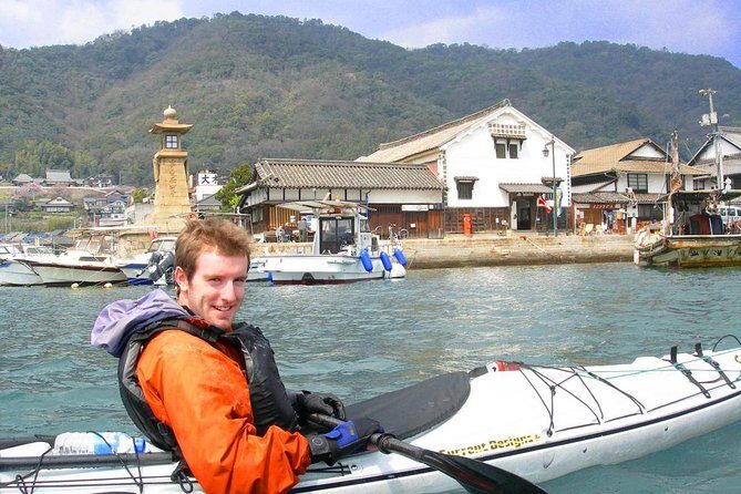 Sea Kayak Tour to the History of Tomonoura in the Seto Inland Sea - Stop 5: Homeishu tasting at Tomo Sake Brewery