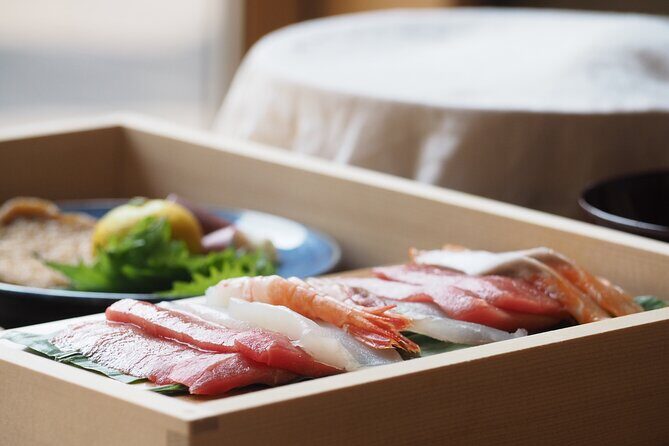 Seafood Sushi Diversity for All - The 4-hour plan: six sushi types, rice technique, and tool practice