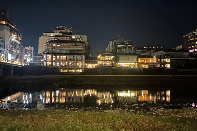 See What You Can’t See by Day — Explore Kyoto at Night by E-Bike - Stop 3: Shirakawa Canal, Chaya-Mati Vibes, and Seasonal Plant Clues