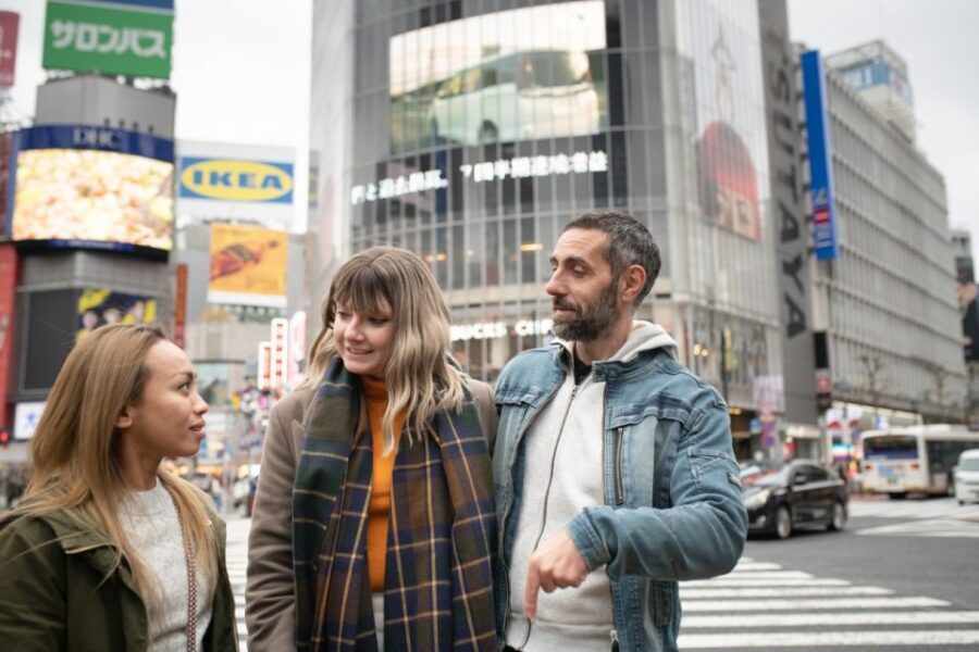 Shibuya & Harajuku: Hidden Gems & Highlights Private Tour - Meeting at SHIBU HACHI BOX and Getting Oriented Fast