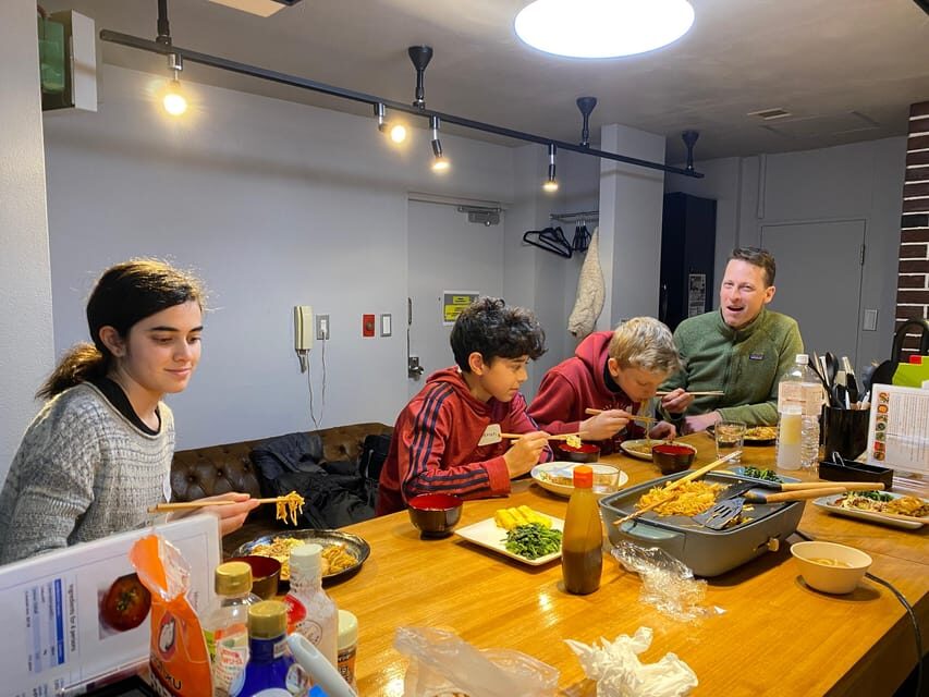 Shinjuku Tokyo: Authentic Japanese Home-Style Culinary Class - Finding the kitchen near Shinjuku without losing time