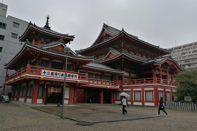 Shiragawa-go, Hida Takayama UNESCO Full-Day Tour from Nagoya - Shirakawa-go and gassho-zukuri: the village view that does the heavy lifting