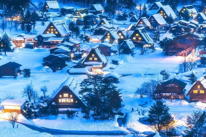 Shiragawa-go, Hida Takayama UNESCO Full-Day Tour from Nagoya - When to go: fall festival magic and the reality of mountain weather