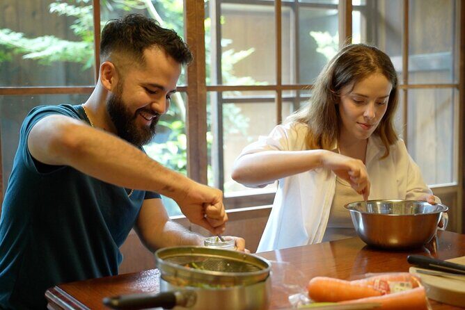 SHIRAKAWA Japanese Culture Experiences with private English staff - Knife sharpening with a 26-year artisan: more than making an edge