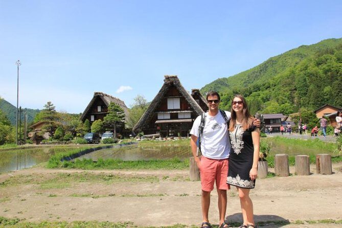 Shirakawago All Must-Sees Private Chauffeur Tour with a Driver (Takayama DEP.) - Ogimachi stop: a fast look with big farmhouse energy