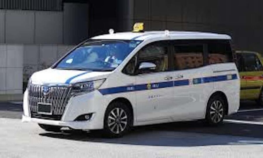 Shuttle Van Tokyo-Tour, for 4 Hours or 6 Hours+Transfer Time - Shibuya Scramble and Harajuku: The Crossing That Feels Like a Movie