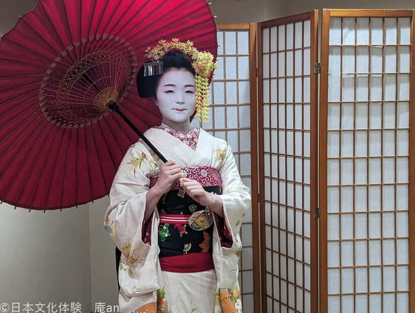 Simple Plan with Maiko - The 90-minute flow: tea, questions, photos, dance, games