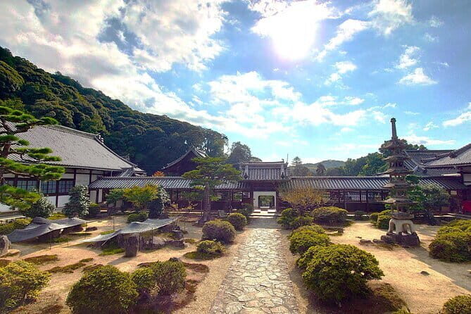 Slow Cycling Tour at Uji's Matcha Green Tea Fields and Heritage - Uji Shrine and Ujigami Shrine: the 1,700-plus year side of town