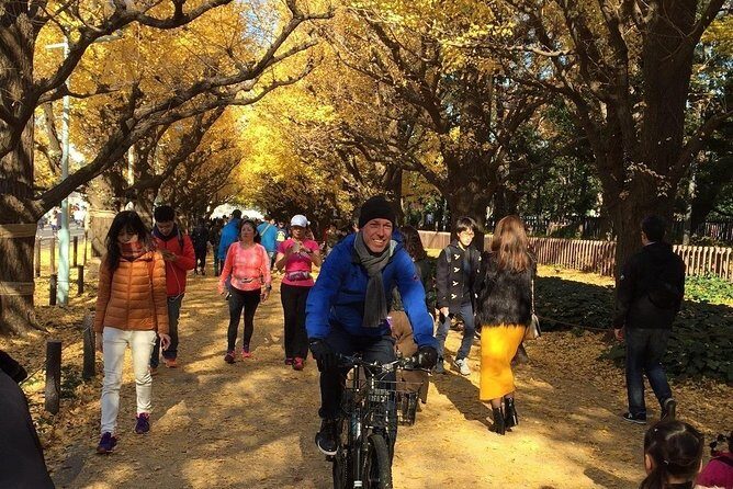 Small Group Cycling Tour in Tokyo - Roppongi Hills Shops and Restaurants: Short Break, Big-Complex Reality