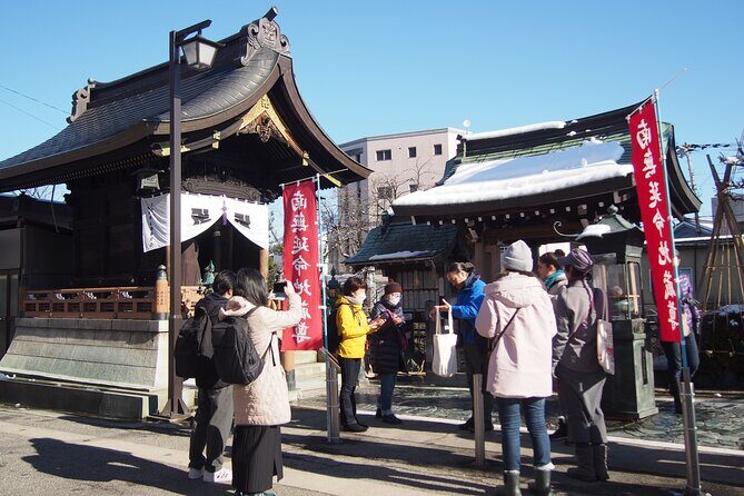 Small Group Sightseeing Tour Visit to Toyama with Lunch Included - From Toyama Station to Ishikura-machi: riverside walking and spring water basics