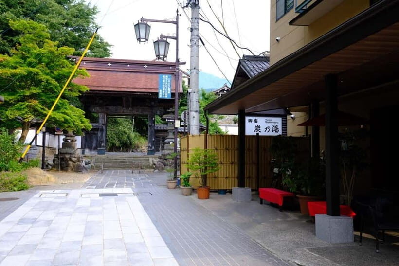 Snow Monkeys & Ghibli Onsen Town with Free Time to Explore - Strolling Shibu Onsen’s Cobblestone Streets