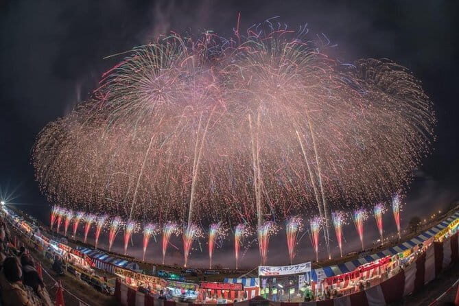 Snow Monkeys Park Tour and Ebisu-ko Fireworks Fest in Nagano - Saigawa Kasenjiki Park and the Ebisu Seat: How to Handle a Massive Fireworks Crowd