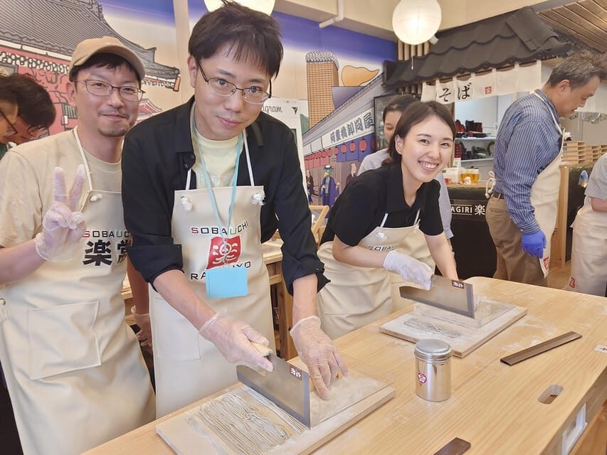 ///Soba Making Experience///Use The BIG Soba-Knife!! - Value check: $57 for a full meal, not just a demonstration